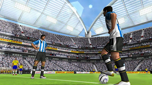 Real Football 2012 - صورة شاشة 4