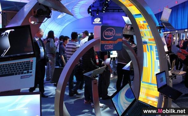 سامسونج تكشف عن السلسلة السابعة Chronos ومجموعة جديدة من ال Ultrabooks في معرض الكترونيات المستهلك 2013 CES