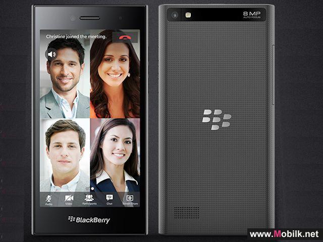 بلاك بيري تستعرض هاتف BlackBerry Slider بشاشة منحنية
