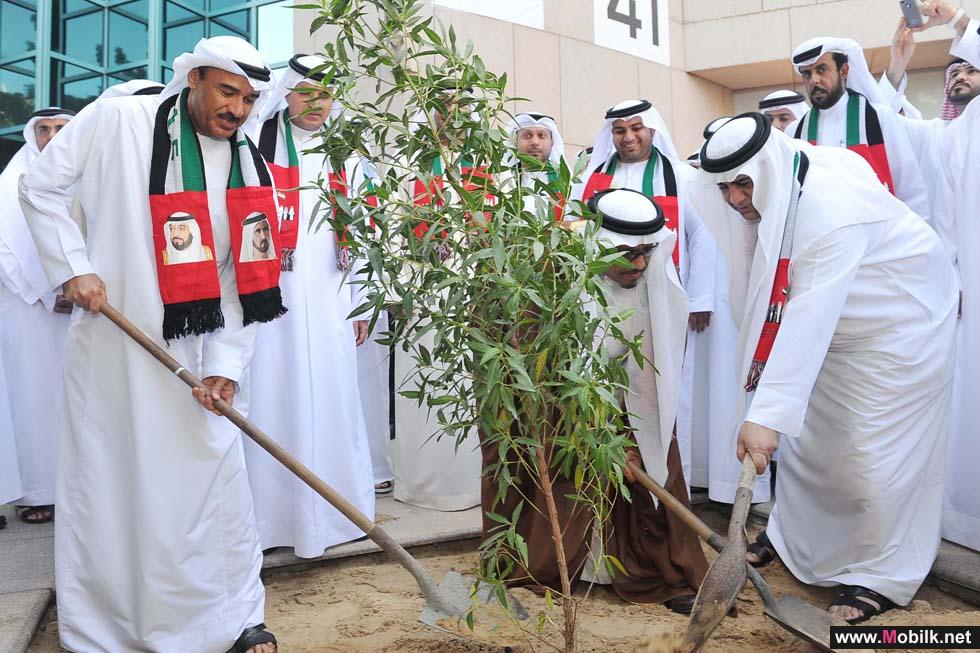 "اتصالات" تزرع "شجرة الاتحاد" في حدائق مبانيها عبر الإمارات السبع